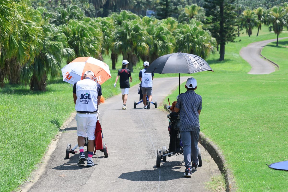 JGL players on course