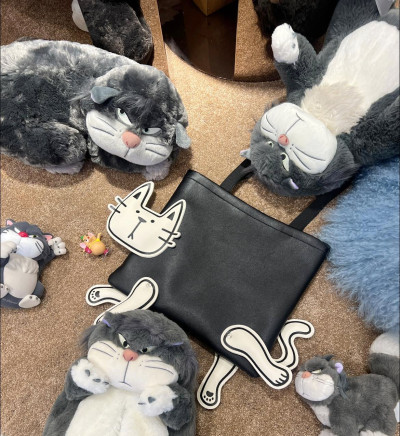 [分享] 貓咪皮革托特包心得分享（包含尺寸和搭配）